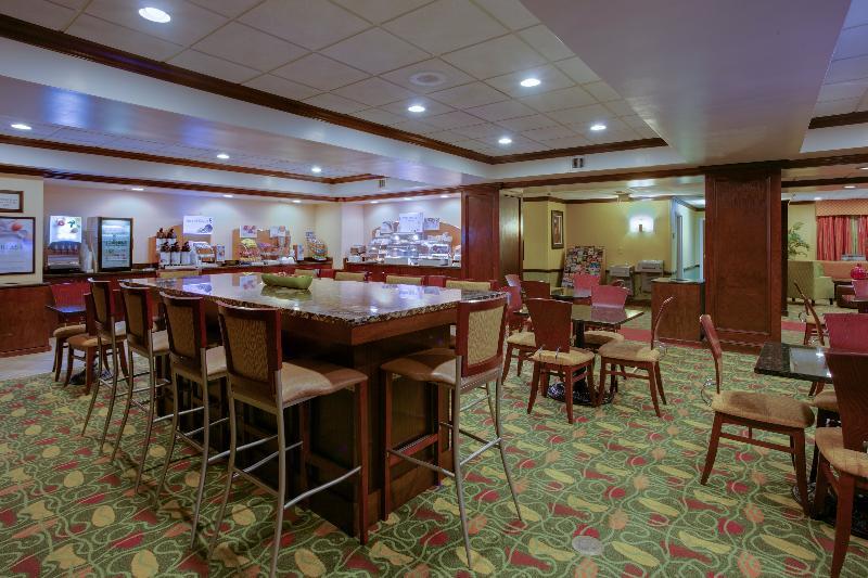 Holiday Inn Express Hotel & Suites Charleston-Ashley Phosphate By Ihg North Charleston Exterior foto